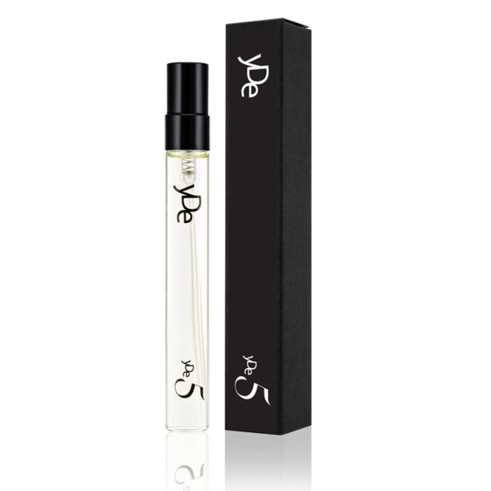 Naturalne niszowe perfumy yDe 5 10ml w szklanej buteleczce.