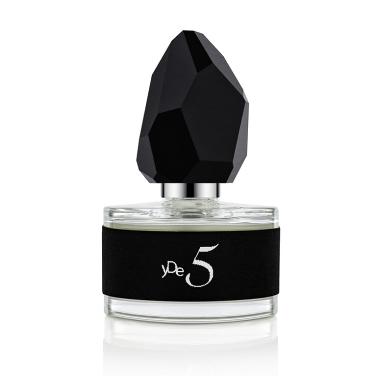 Naturalne niszowe perfumy yDe 5  50ml w szklanej butelce z rzeźbionym korkiem
